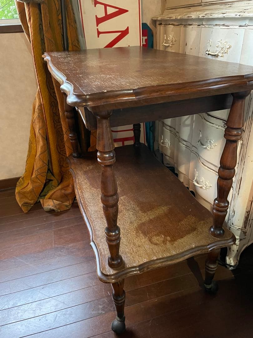 フランス　アンティーク　家具　二段　テーブル　飾り棚　トローリ　ワゴン　シェルフ