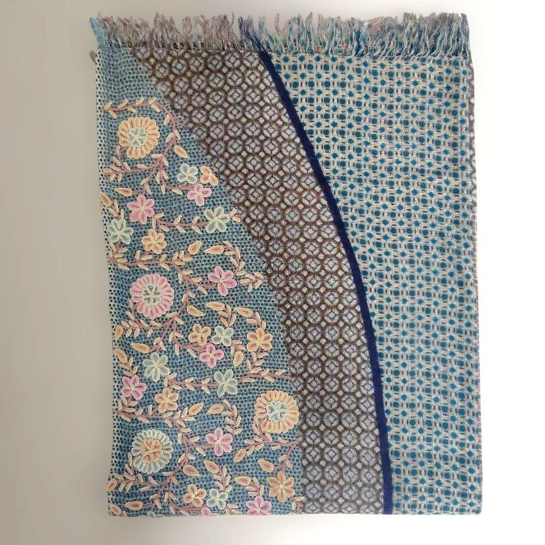 ターラブランカ 大判ストール 花柄刺繍 フリンジ付