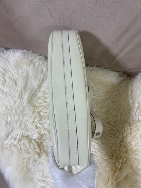 ☆極美品☆フェラガモ　ガンチーニ 2WAYバック　サフィアーノレザー　クリーム系