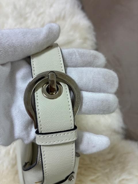 ☆極美品☆フェラガモ　ガンチーニ 2WAYバック　サフィアーノレザー　クリーム系