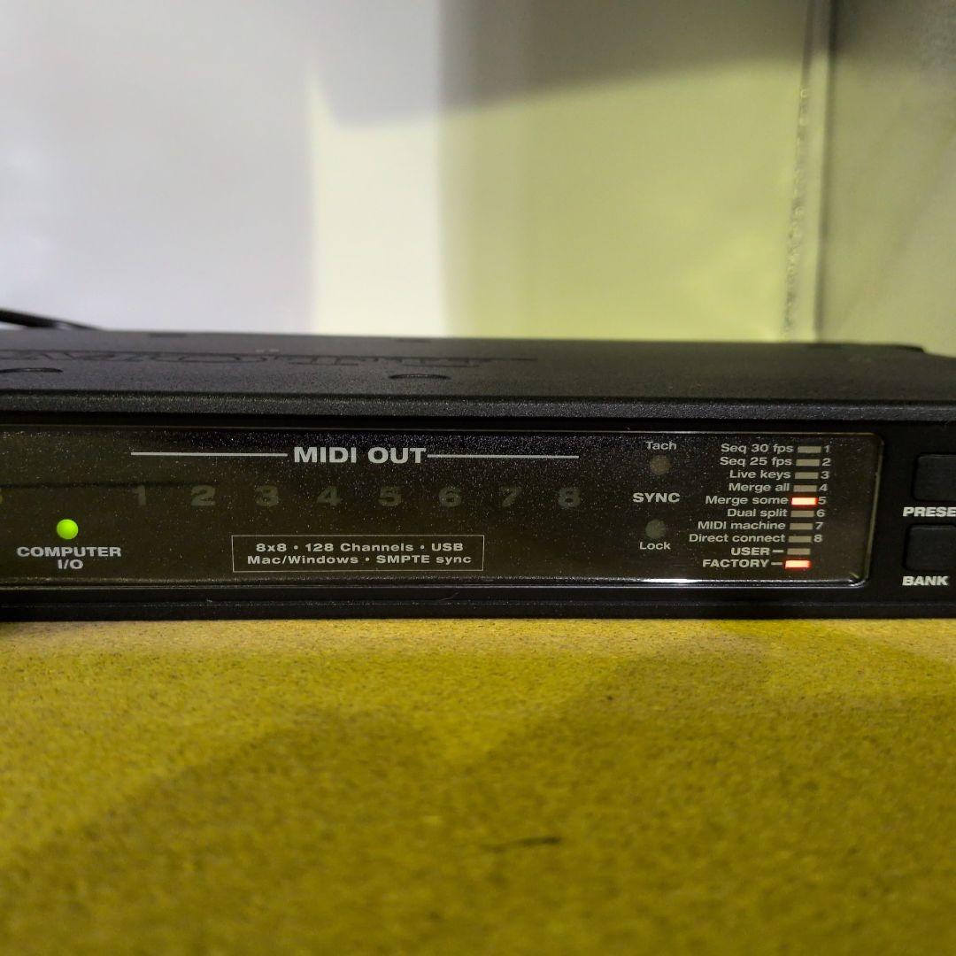 MOTU MIDI express XT MIDIインターフェイス
