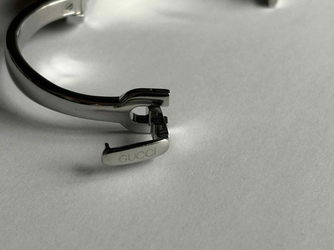 マ*メ様 【新品電池】GUCCI グッチ 6800L グレー バングルウォッチ