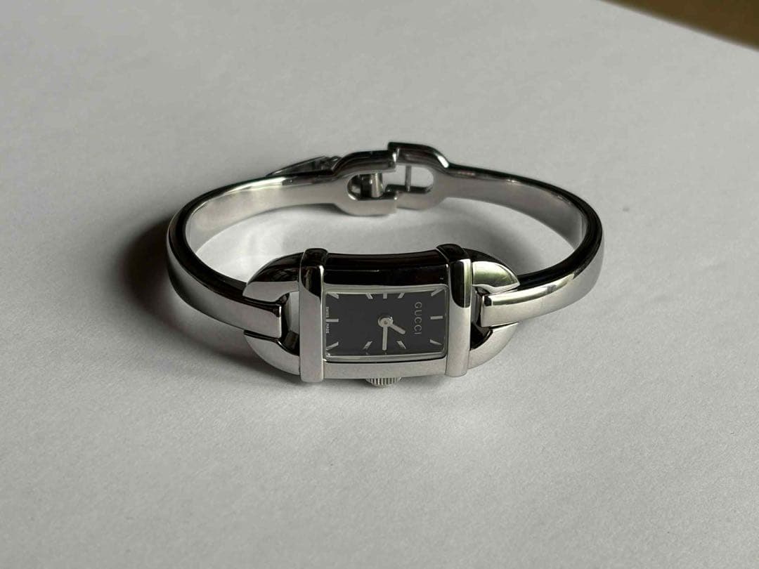 マ*メ様 【新品電池】GUCCI グッチ 6800L グレー バングルウォッチ