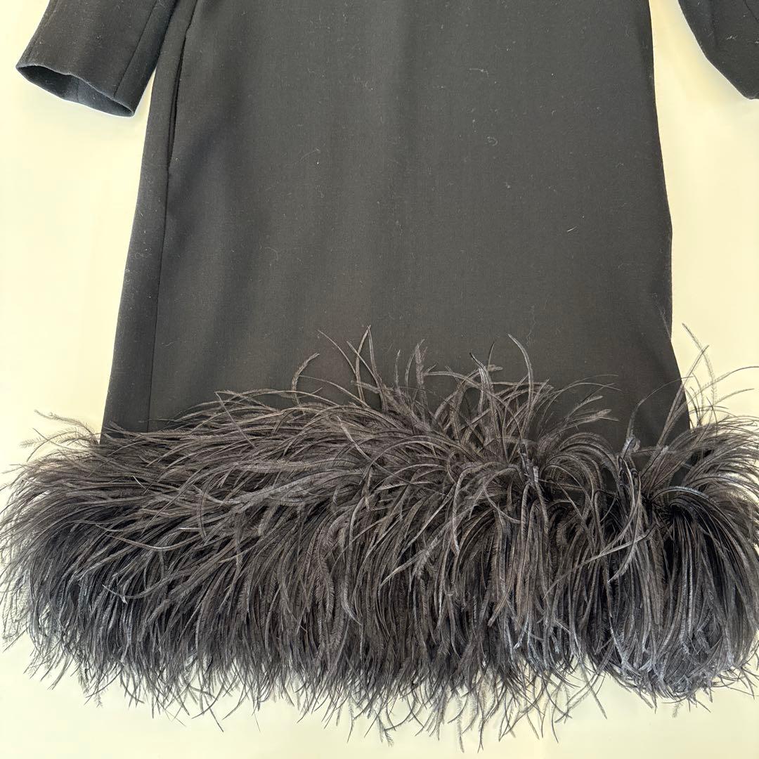 DRIES VAN NOTEN裾ファー付き黒のワンピース