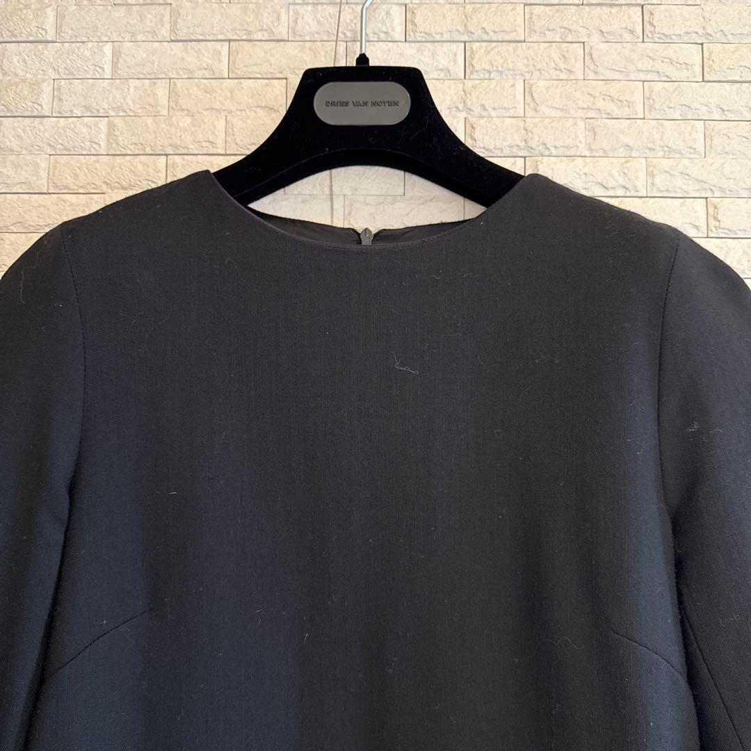 DRIES VAN NOTEN裾ファー付き黒のワンピース
