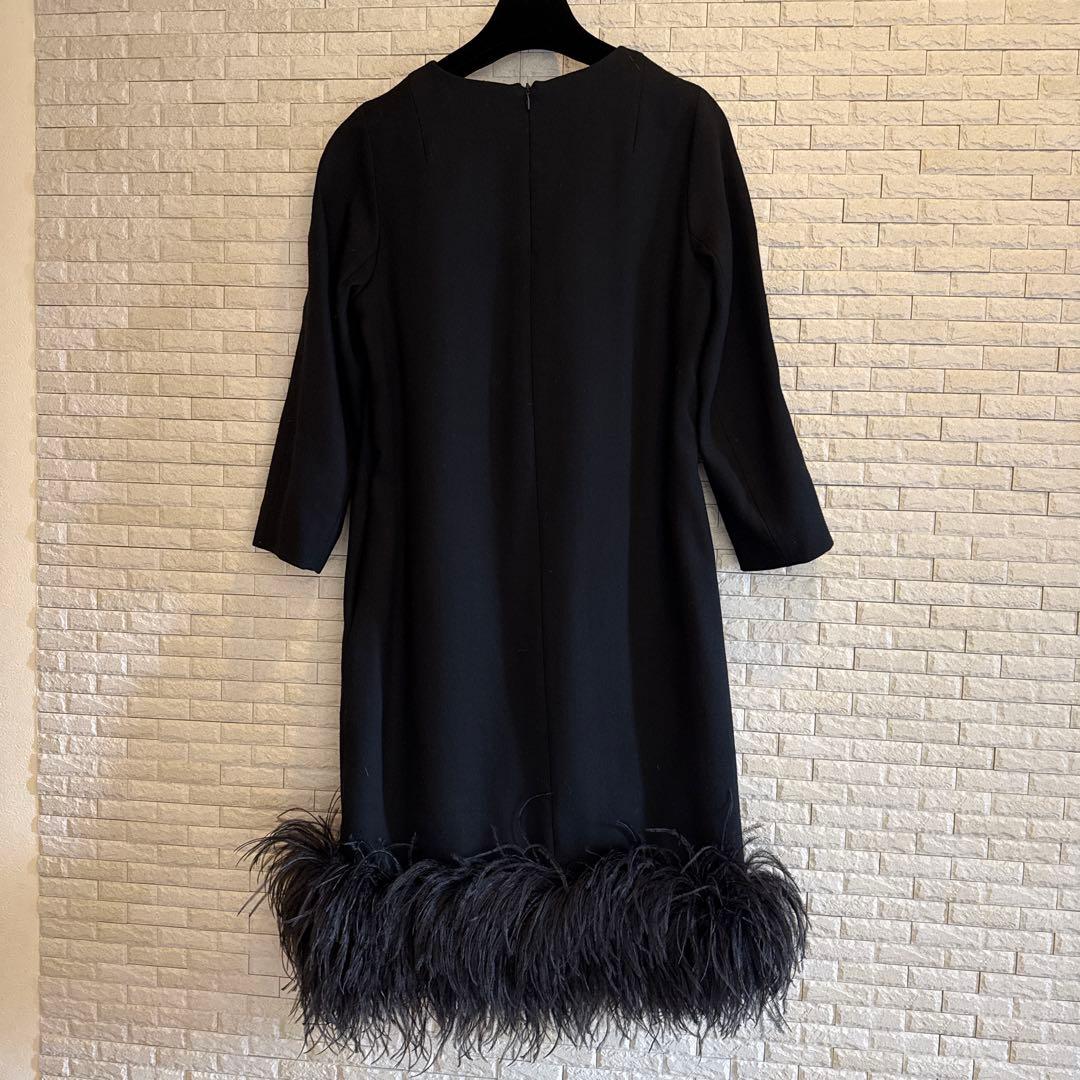 DRIES VAN NOTEN裾ファー付き黒のワンピース