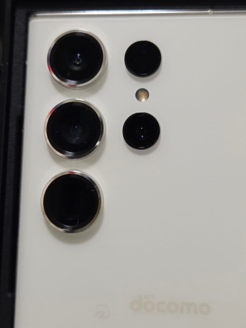 美品　Galaxy S23 Ultra 256GB クリーム（国内／SIMフリー