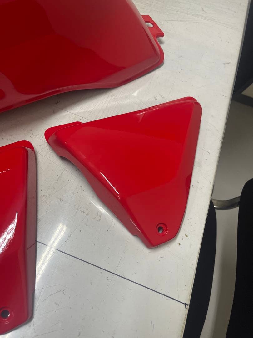 CB1100 sc65 14L タンク　サイドカバー　14ℓ