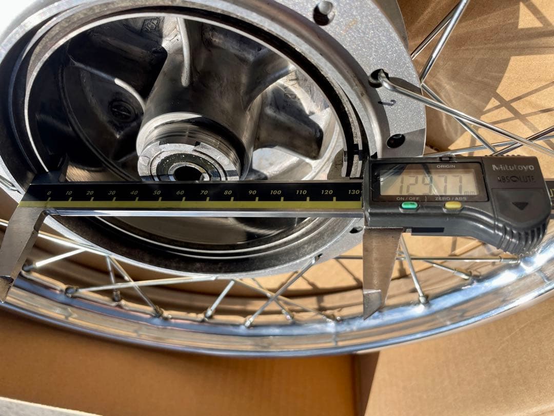 JA07 スーパーカブ110 純正フロントでかドラムホイール美品　17インチ