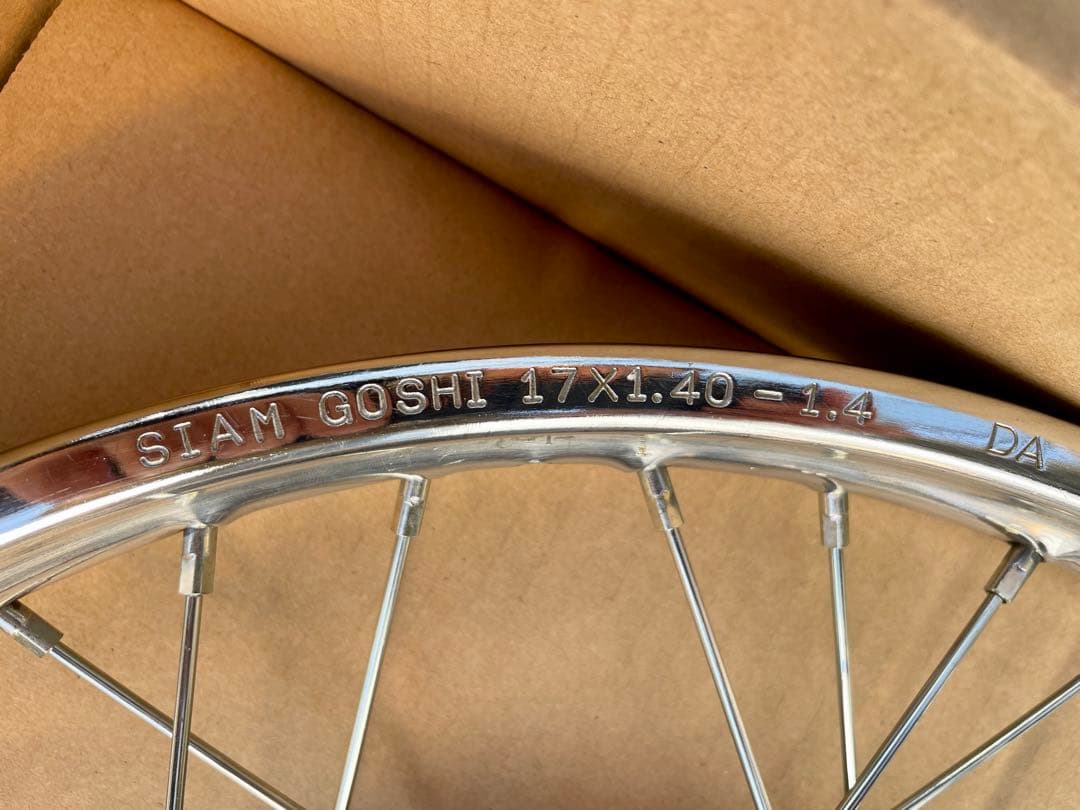 JA07 スーパーカブ110 純正フロントでかドラムホイール美品　17インチ