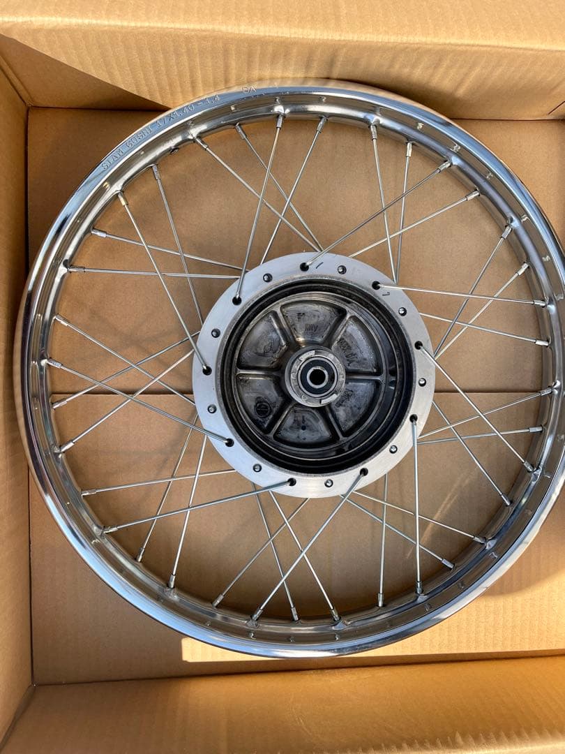 JA07 スーパーカブ110 純正フロントでかドラムホイール美品　17インチ