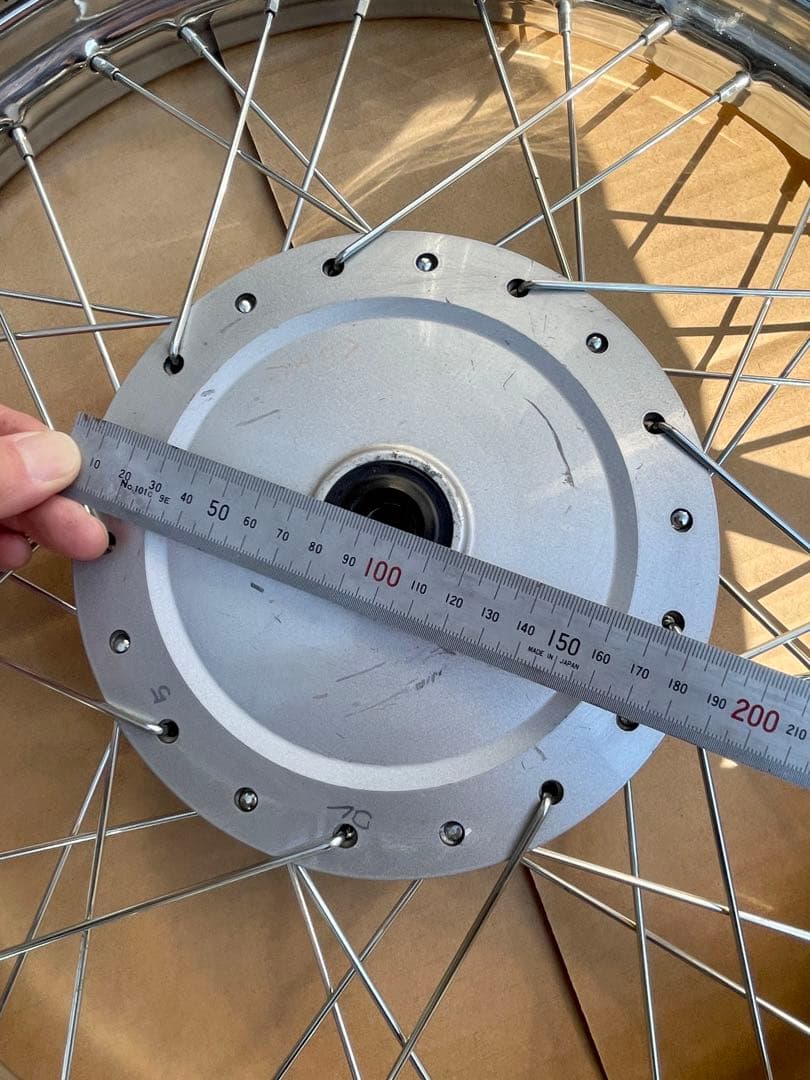 JA07 スーパーカブ110 純正フロントでかドラムホイール美品　17インチ