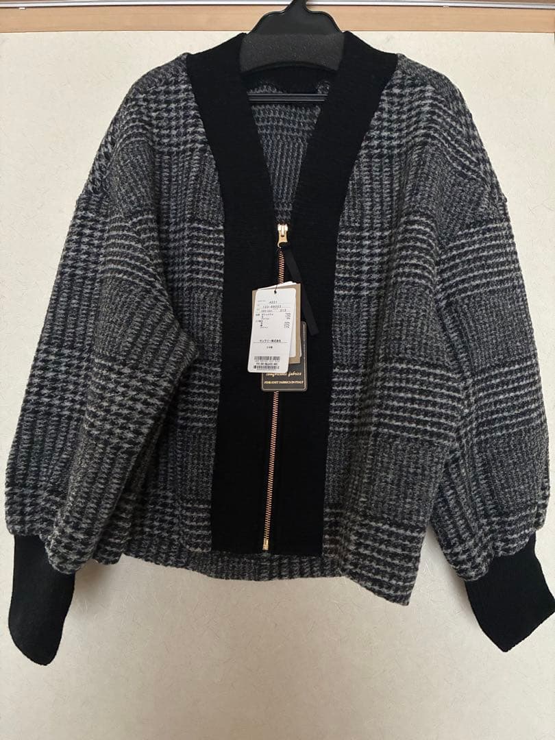 値下げ中！新品未使用タグ付き　半額以下！チェック ノーカラージャケット