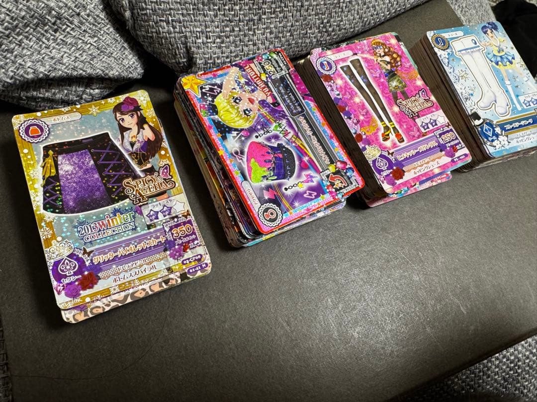 【匿名配送】　大量　引退品　初期アイカツカード　まとめ売り　セット　アニメ柄