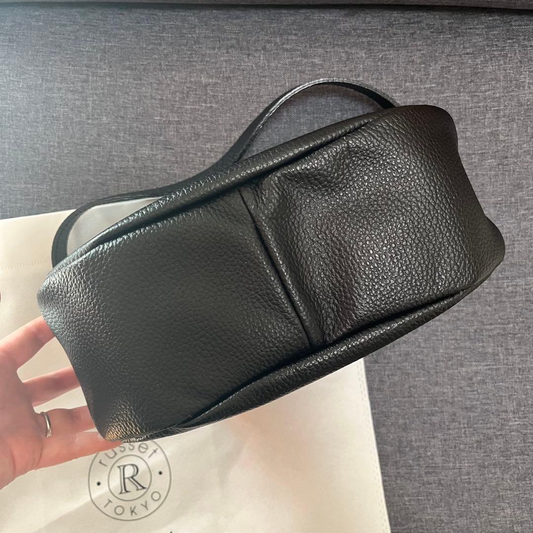 【美品】russet ブラックレザー ショルダーバッグ