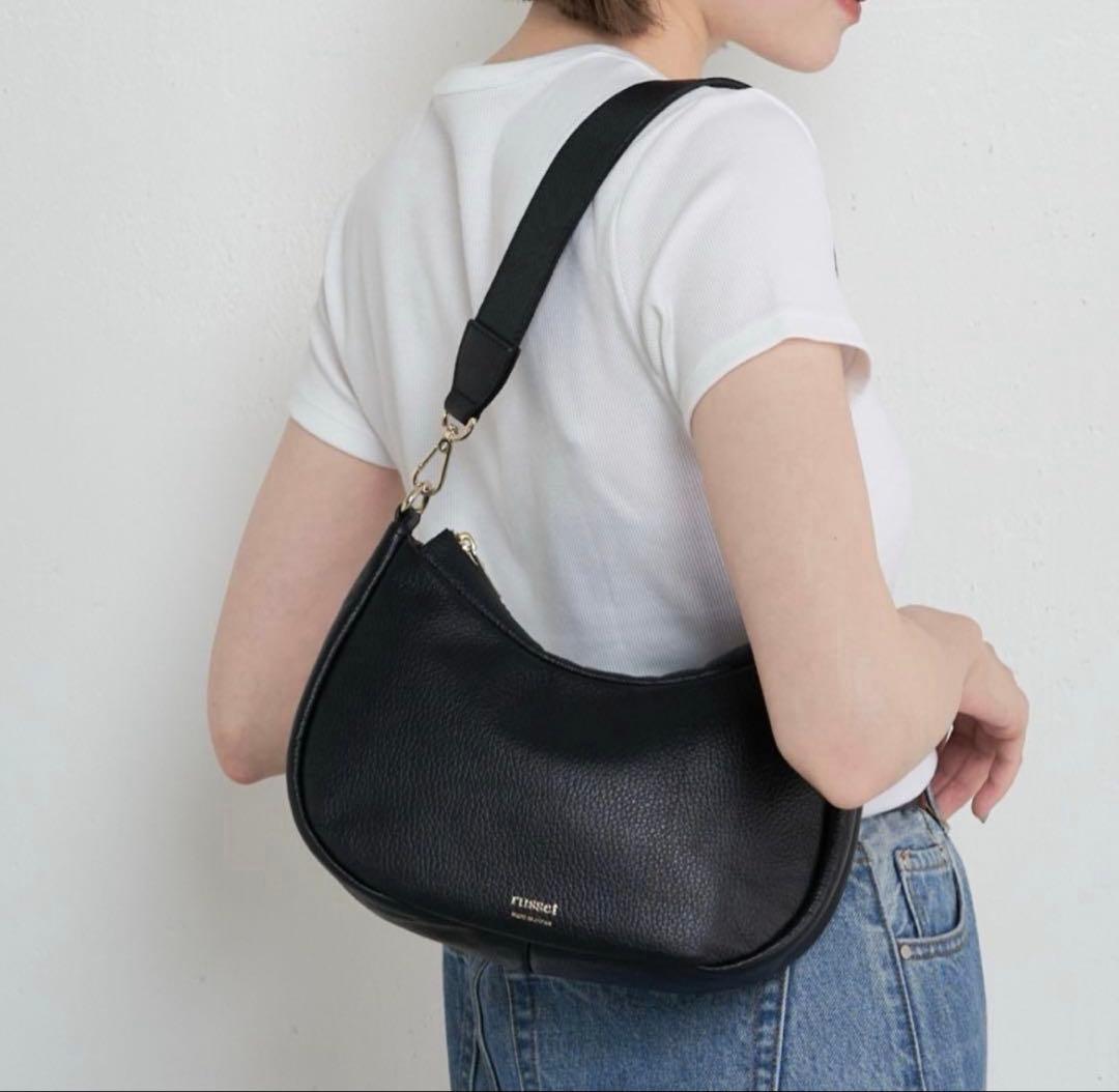 【美品】russet ブラックレザー ショルダーバッグ