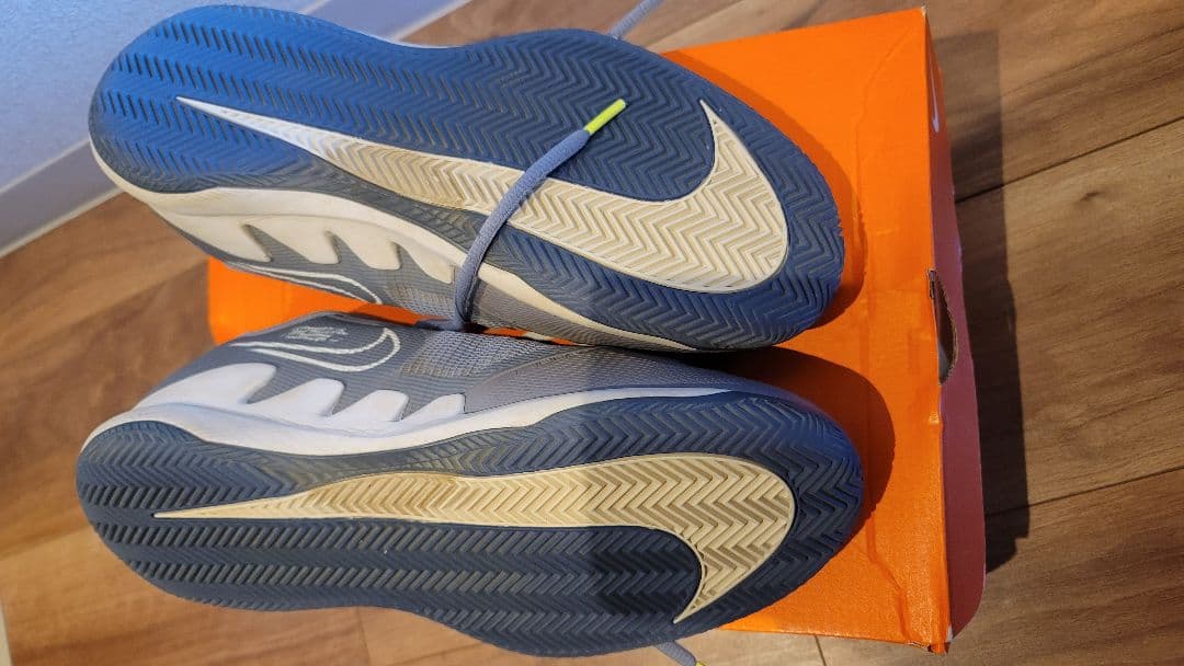 ナイキ　テニスシューズ　ズームヴェイパープロ　オムニ　クレー 28.0cm