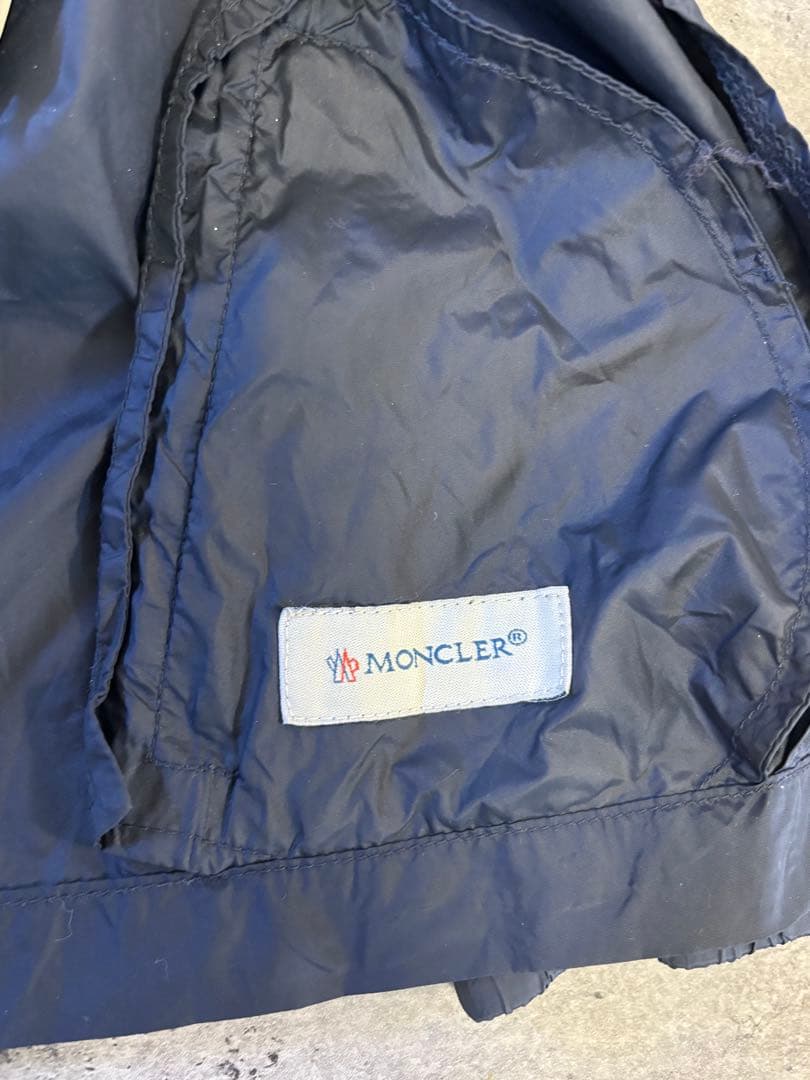 MONCLER ネイビー フード付きジャケット