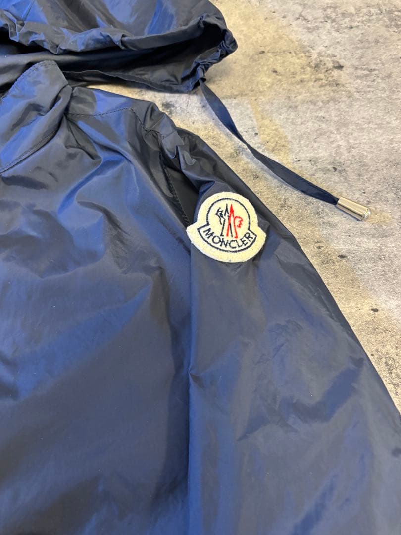 MONCLER ネイビー フード付きジャケット