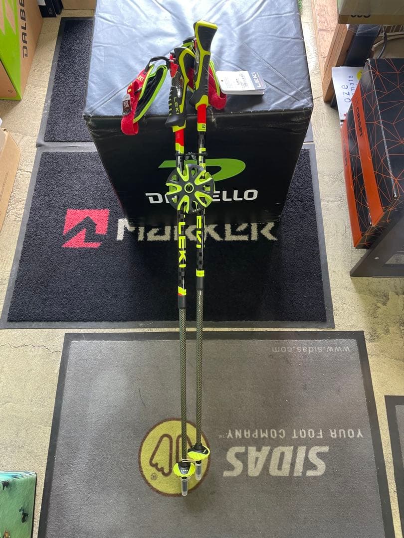 レキ VENOM VARIO 3D 伸縮式ストック 95-125cm新品未使用品