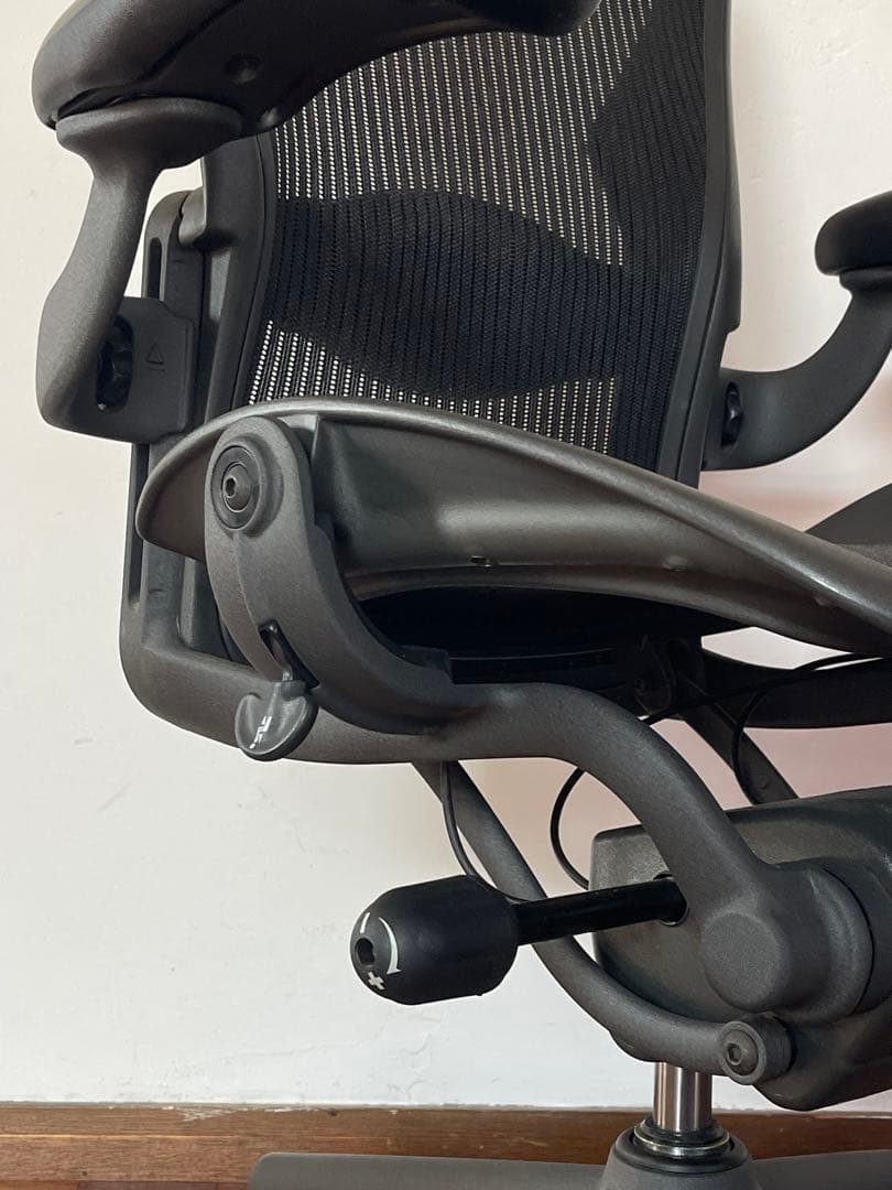 ハーマンミラー アーロンチェア Bサイズ フル装備