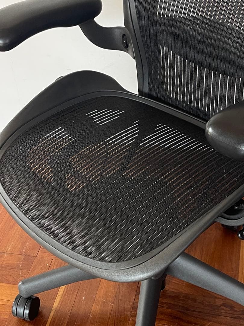 ハーマンミラー アーロンチェア Bサイズ フル装備