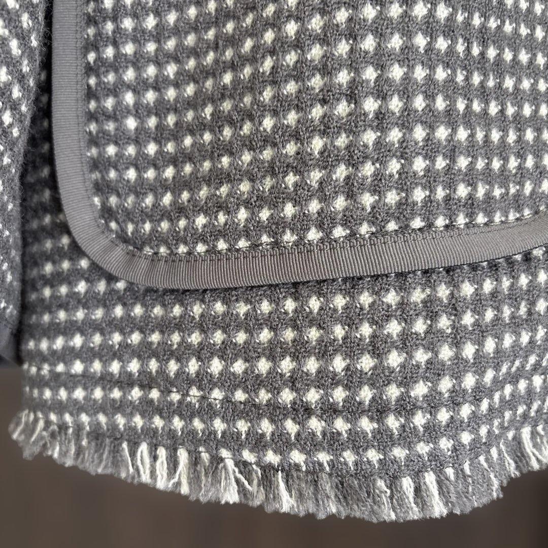 トゥモローランド　ノーカラージャケット　グレー