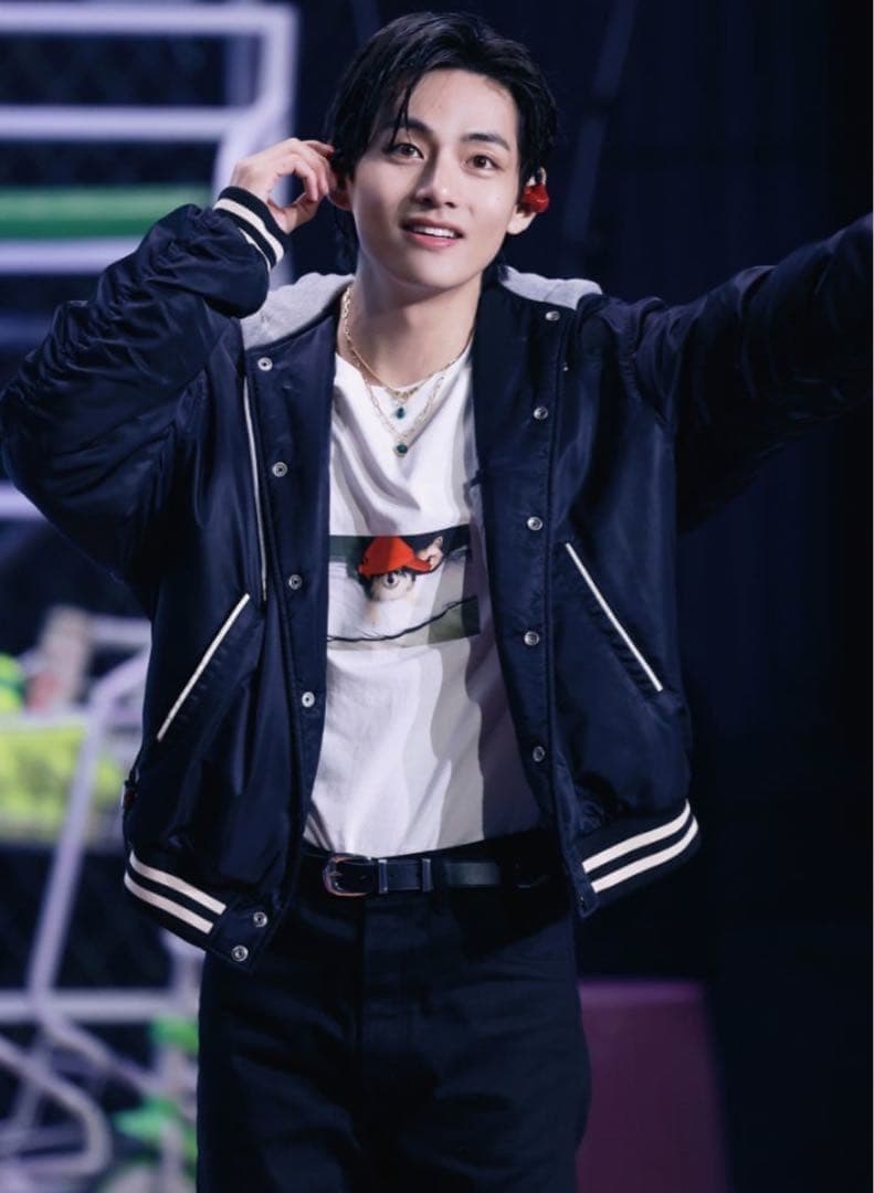 セリーヌCELINE フード付　ジャケット　ブルゾン　BTS テテ 着用