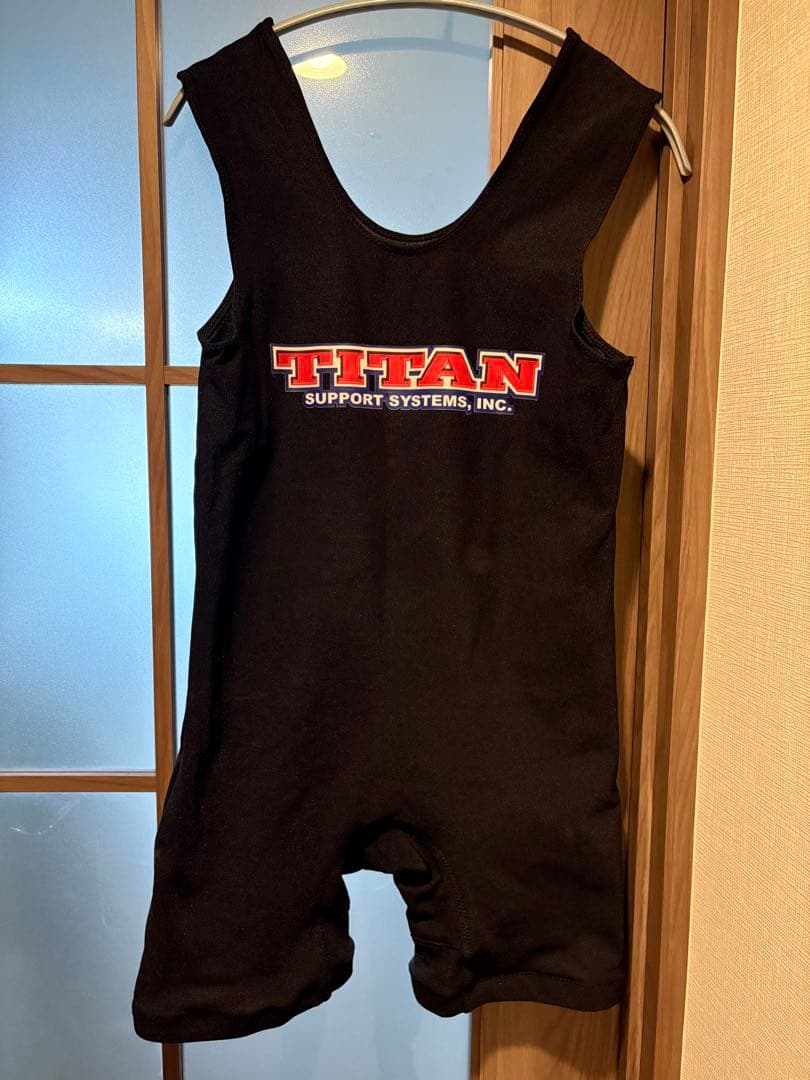TITAN TRIUMPH シングレット M
