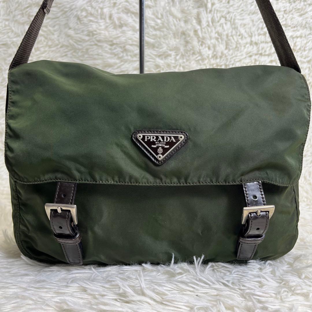 美品✨ PRADA メッセンジャーバッグ 三角ロゴ カーキ ナイロン レザー