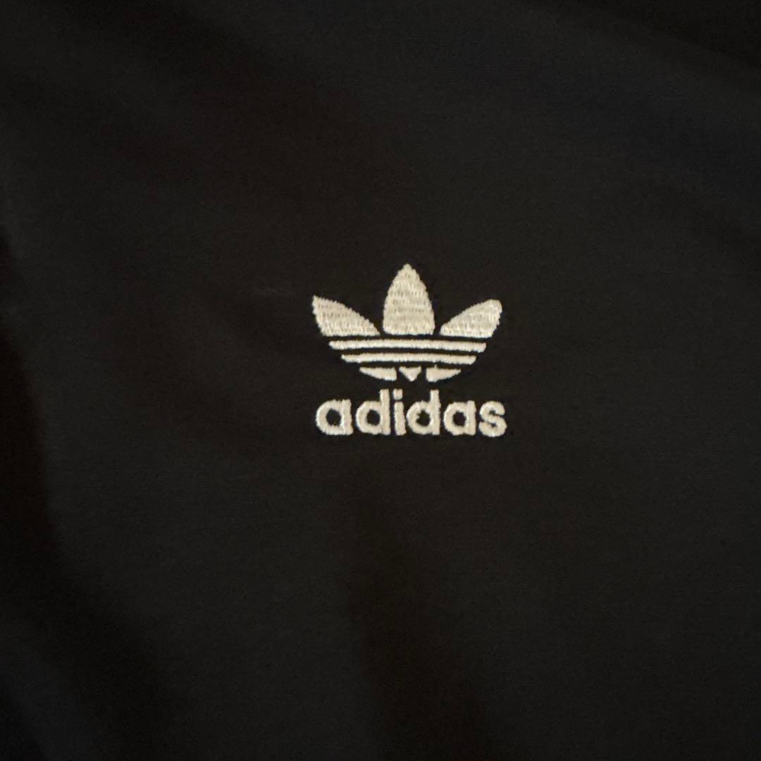adidasトラックジャケットMサイズ