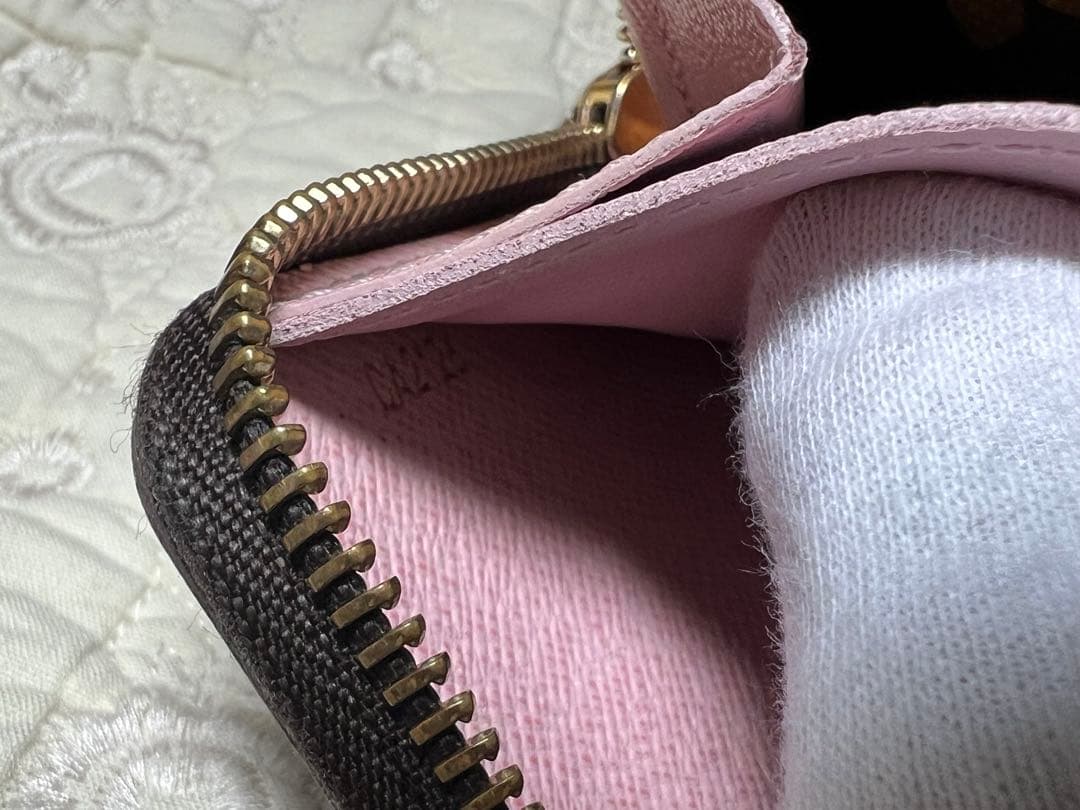 人気　ルイヴィトンクレマンスモノグラム 長財布 ローズバレリーヌ　ピンク