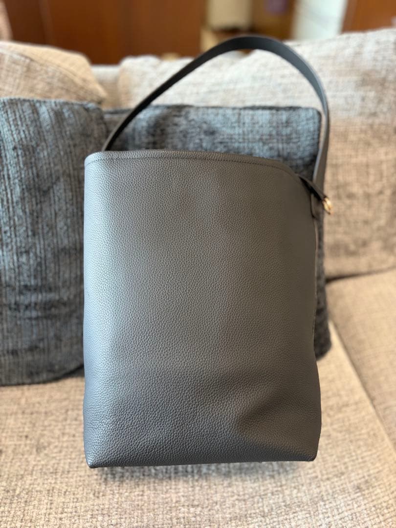 バッグメゾン東京百花　本革ワンショルダーバッグ黒Shinano シナノトート