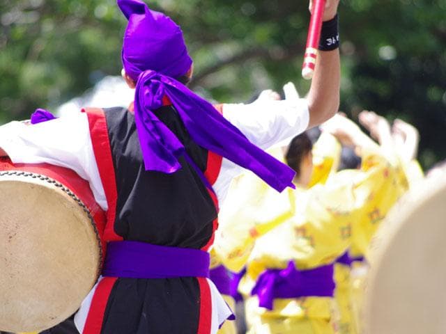 新品未使用(送料無料)9500円　エイサー小太鼓18*20cm撥付き