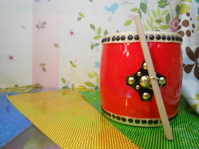 新品未使用(送料無料)9500円　エイサー小太鼓18*20cm撥付き