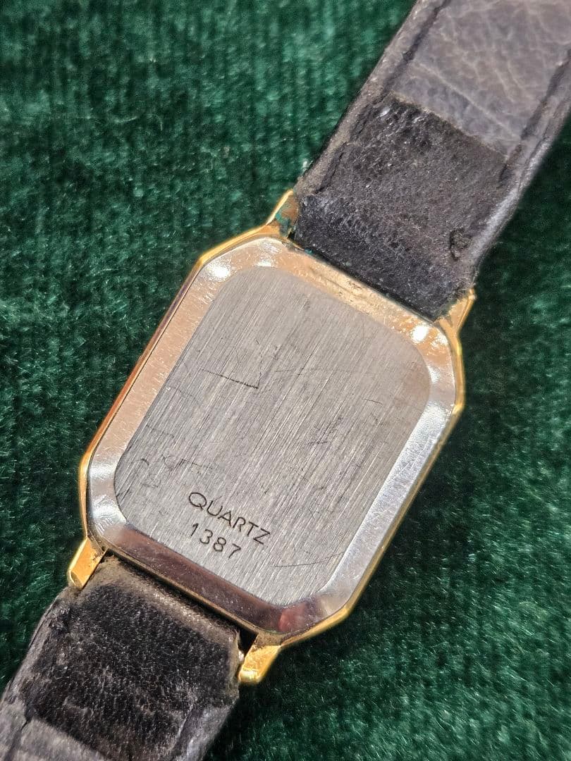 【OMEGA】オメガテヴィル De Ville クォーツゴールド腕時計 箱付！