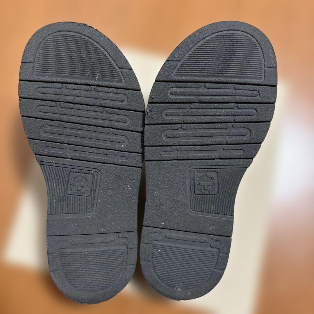 Dr.Martens DAX サンダル