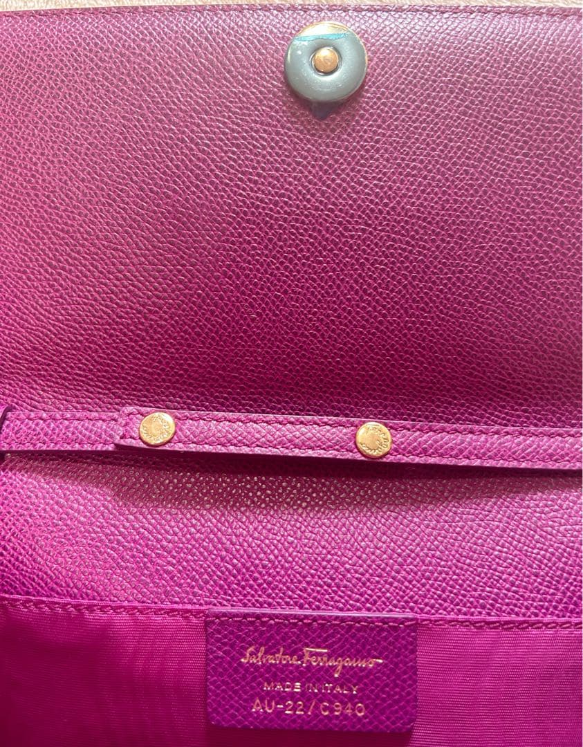 【美品】Salvatore Ferragamo AU-22/C940