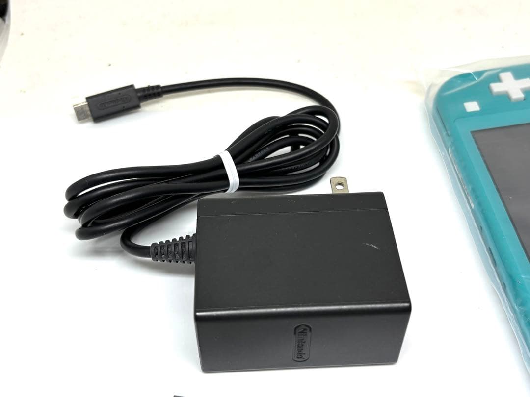 持ち歩き最強ハード！Nintendo Switch Lite ターコイズ 本体