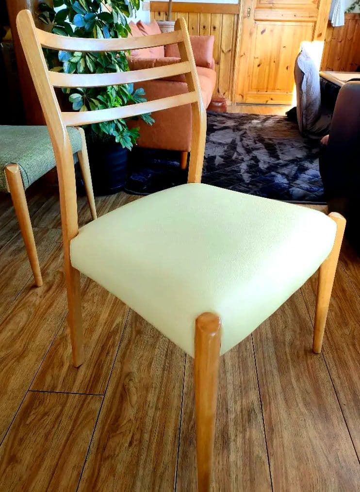 ORION　朝日木材　ダイニングチェア　合皮カバー付き　２脚