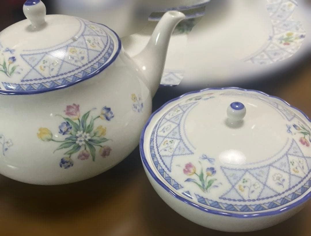 ノリタケ ティーセット