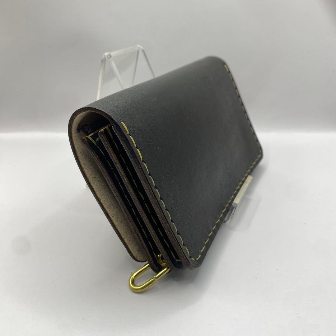 本革 丘染めブラック マチ付 ミドル トラッカーウォレット