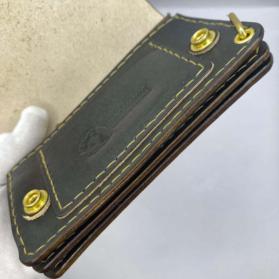 本革 丘染めブラック マチ付 ミドル トラッカーウォレット