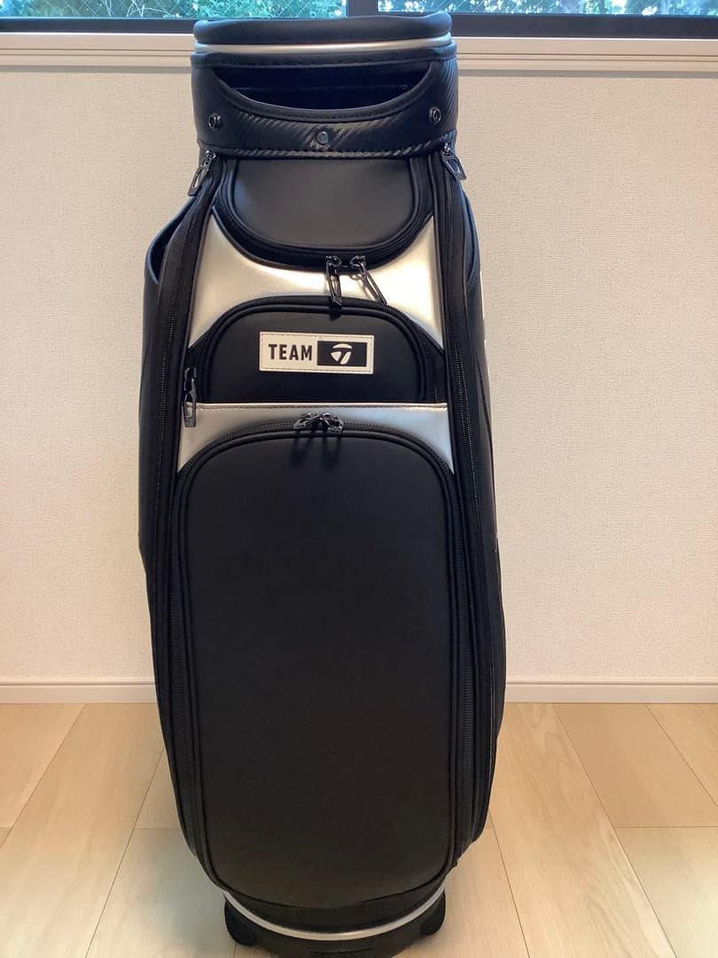 【超美品】Qi35 キャディバッグ　プロ仕様！！