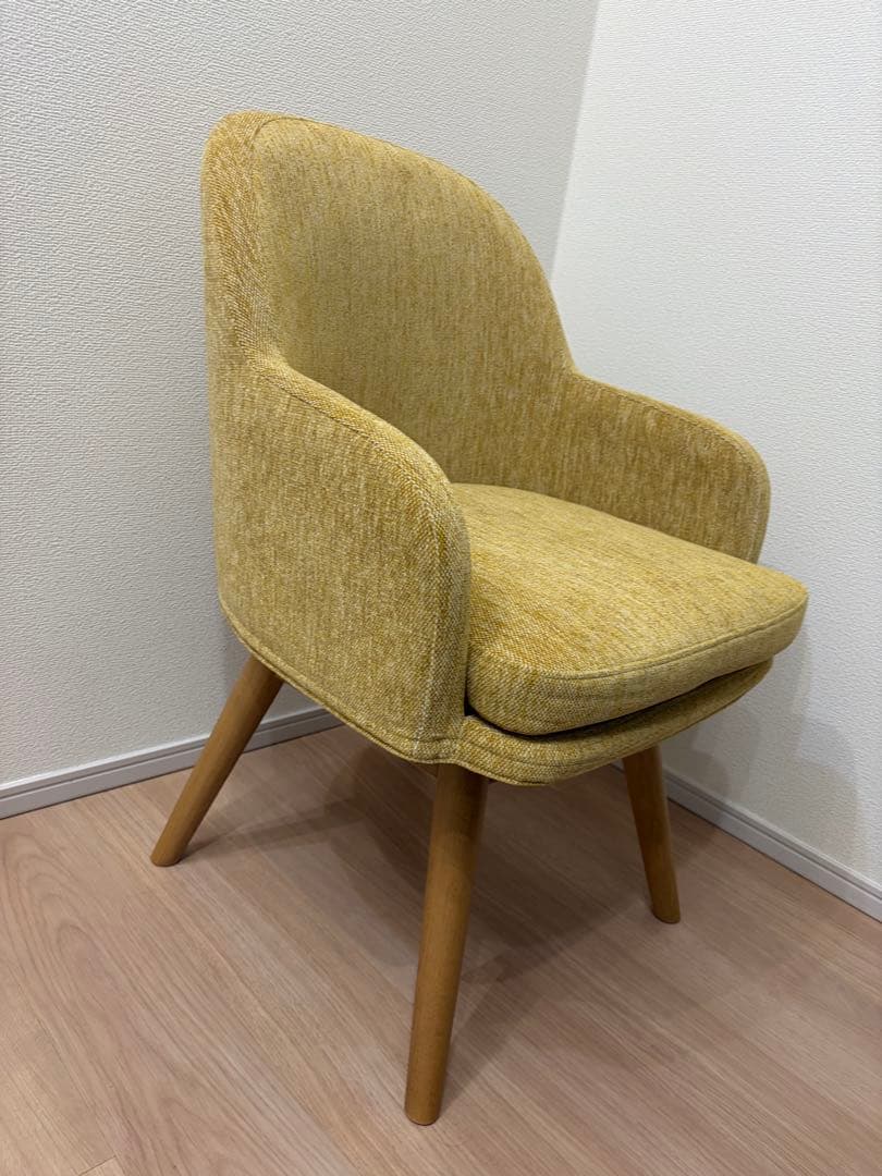 【azu】unico PIIVO(ピーヴォ)チェア　イエロー