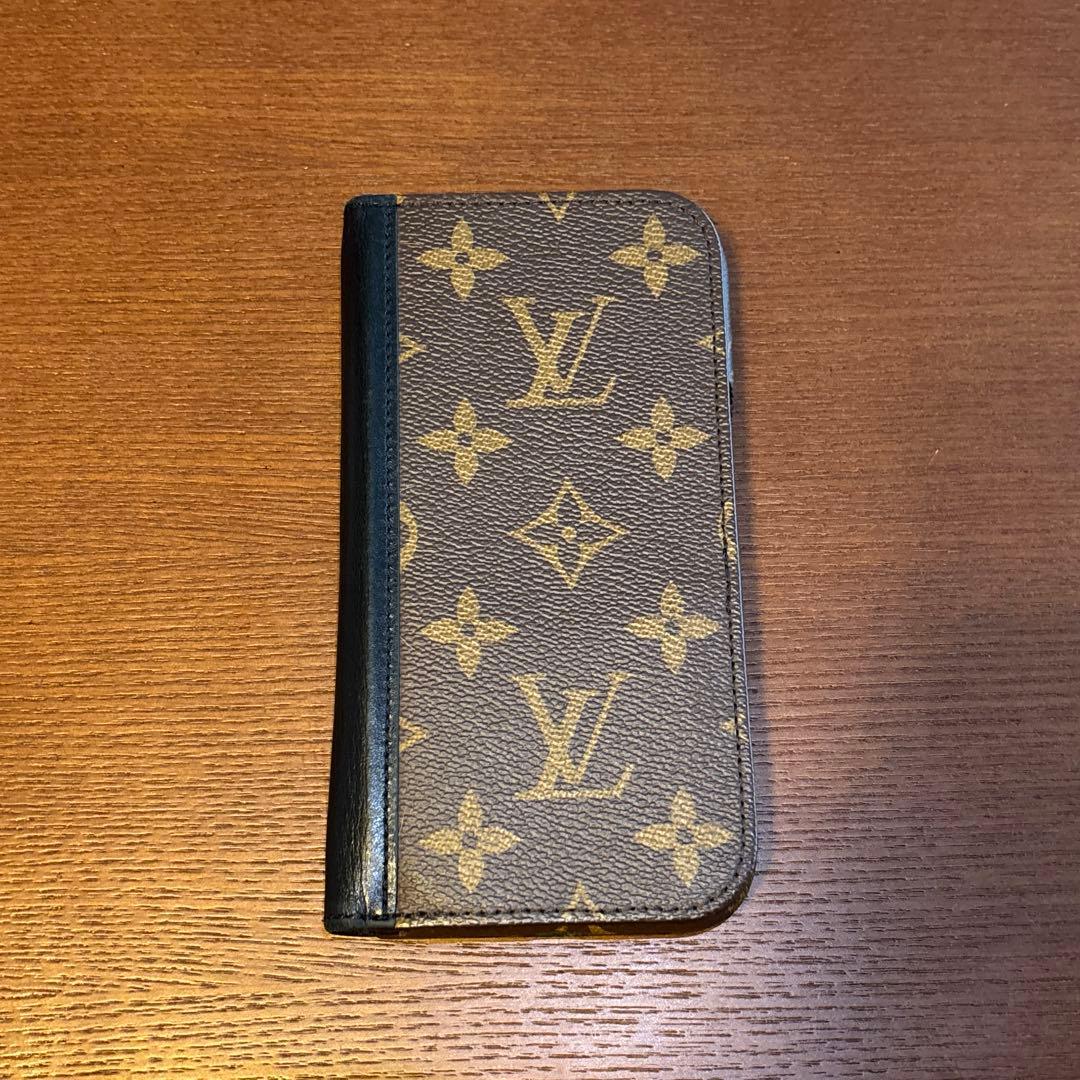 ルイ・ヴィトン　iphone15pro ケース　R⭐︎