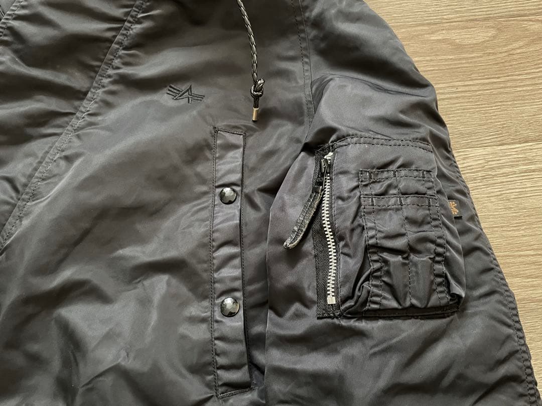 EDIFICE別注 ALPHAINDUSTRIES N-3B