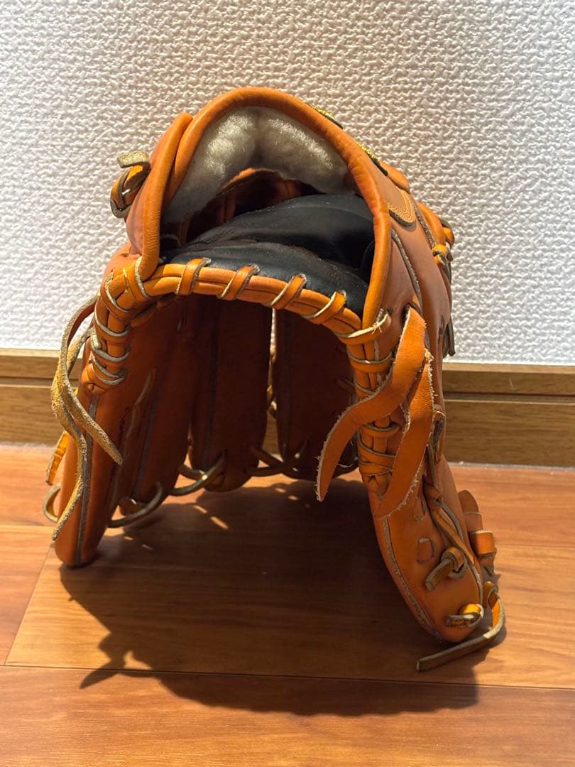 ミズノプロ軟式外野手用グラブ　匿名配送　オレンジ　型付け済み