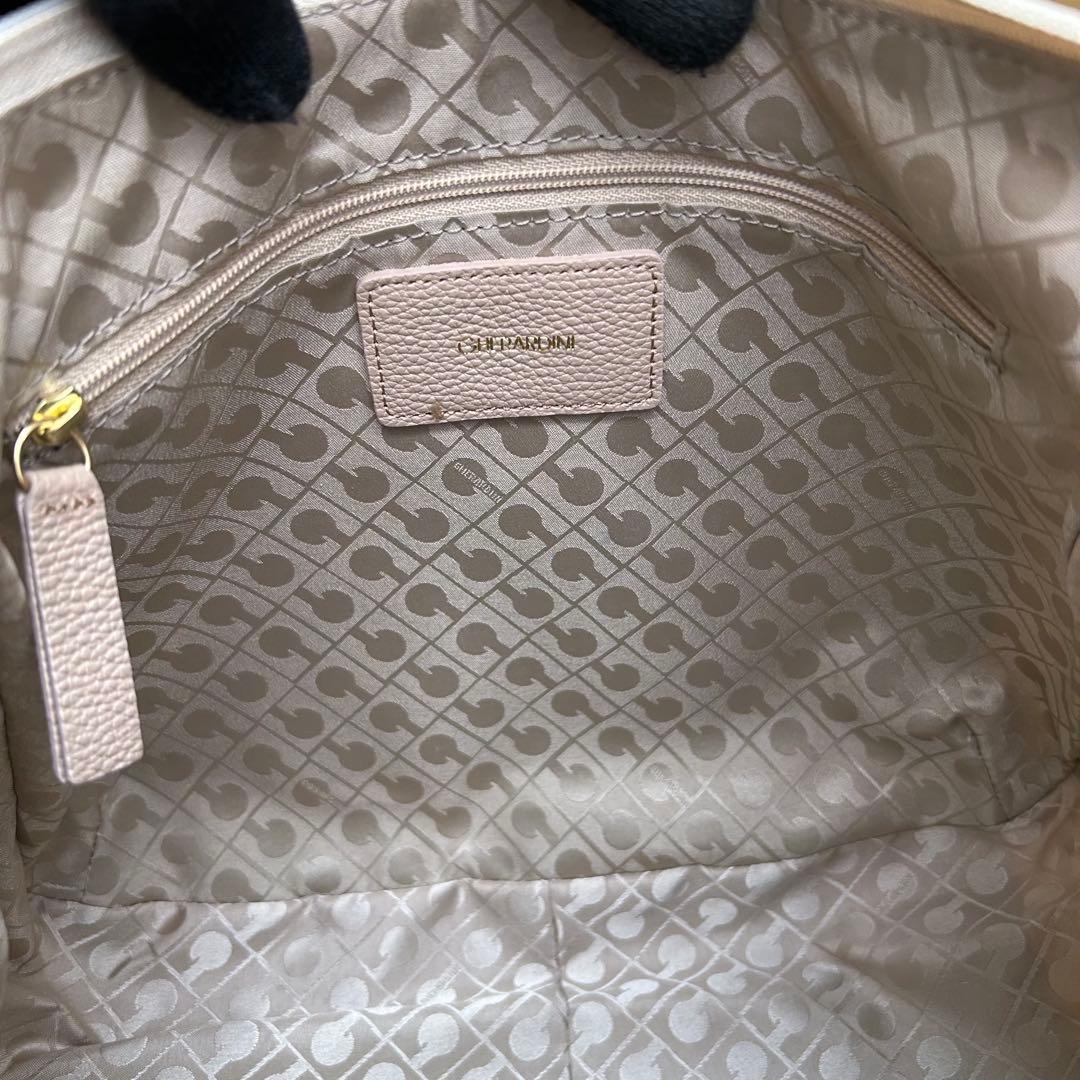 【未使用】　ゲラルディーニ　ソフティ　ショルダーバッグ　斜め掛け◎