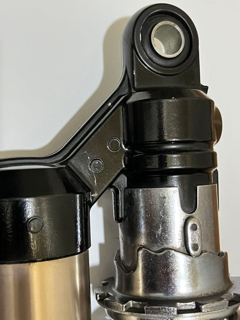 ゼファーχ 純正リアサスペンション